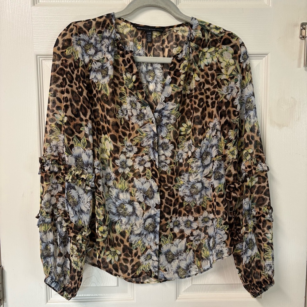 💜 3/$15. White House Black Market long sleeve blouse, women’s XXS, button down